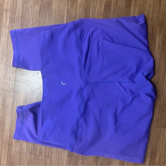 Zyia Purple Ascend Hi-Rise Capri - Picture 3 of 3